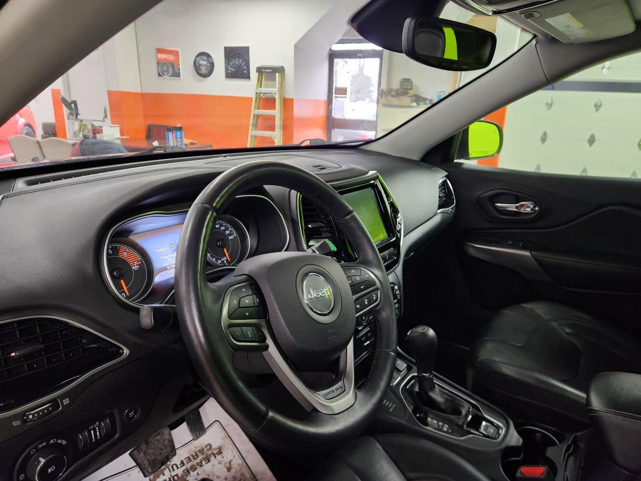 2019 Jeep Cherokee Limited 4x4 Sunroof, Leather Navi, Hitch Photo