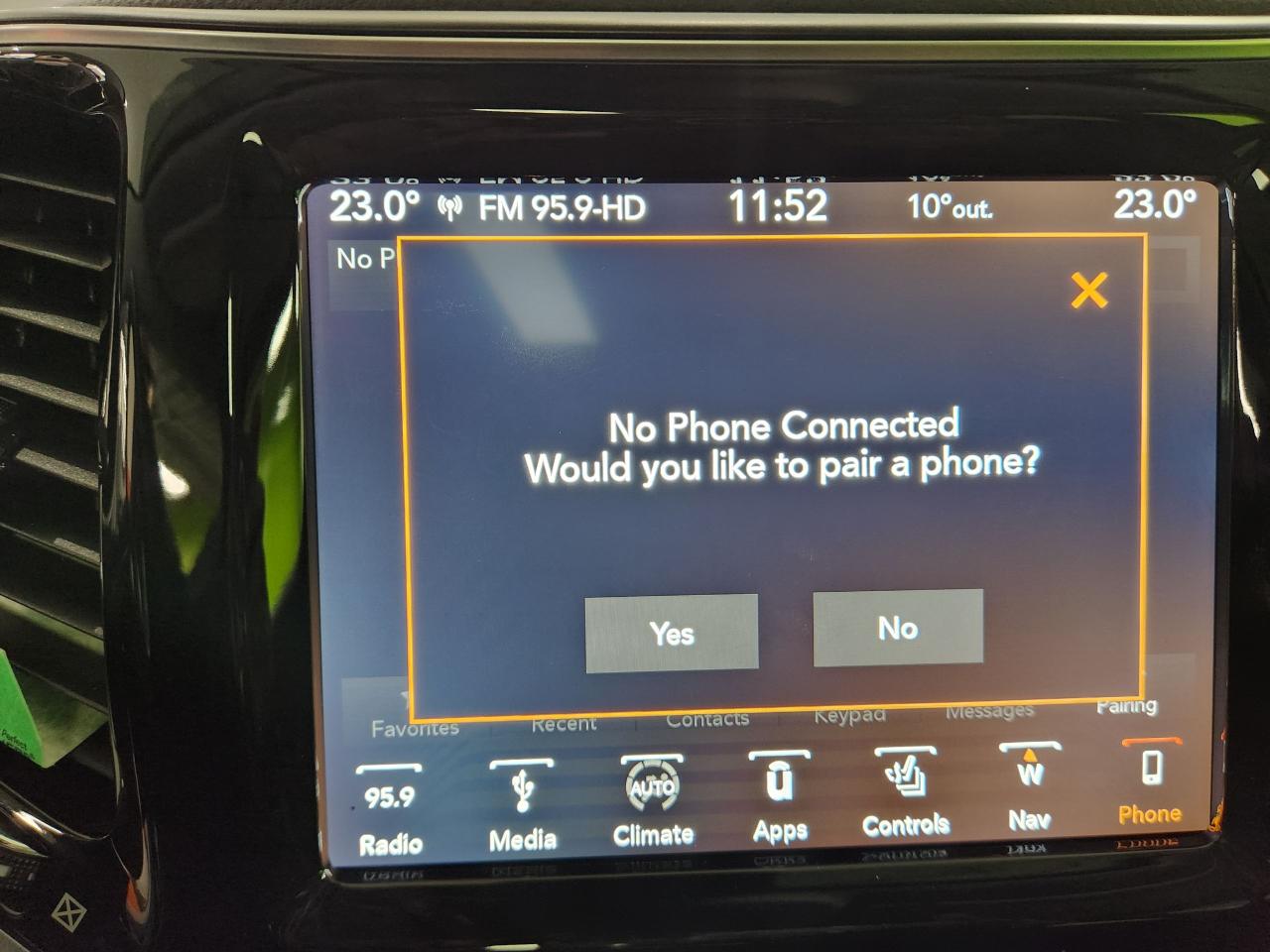 2019 Jeep Cherokee Limited 4x4 Sunroof, Leather Navi, Hitch Photo