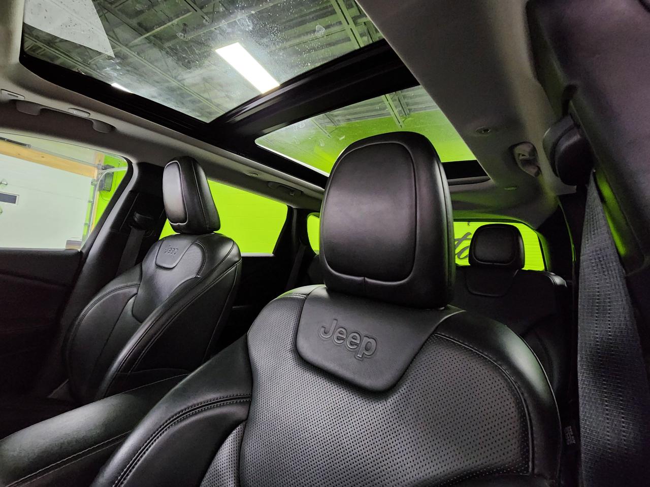 2019 Jeep Cherokee Limited 4x4 Sunroof, Leather Navi, Hitch Photo