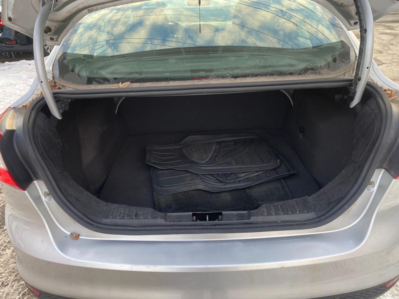 2014 Ford Focus 4DR SDN SE - Photo #15