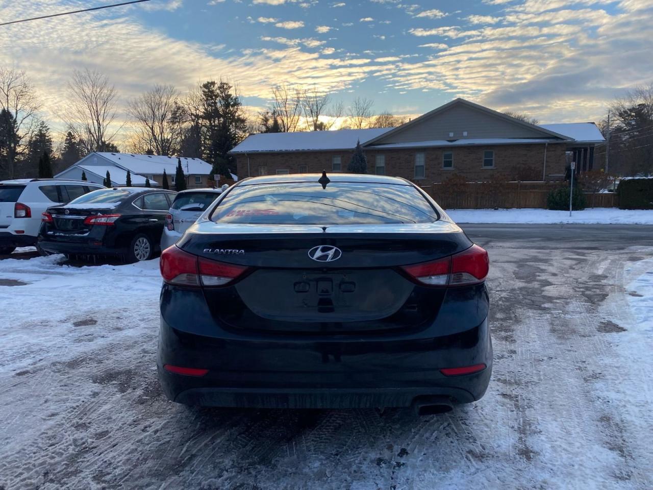 2015 Hyundai Elantra 4dr Sdn Auto GLS - Photo #6