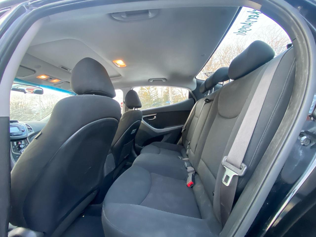 2015 Hyundai Elantra 4dr Sdn Auto GLS - Photo #12