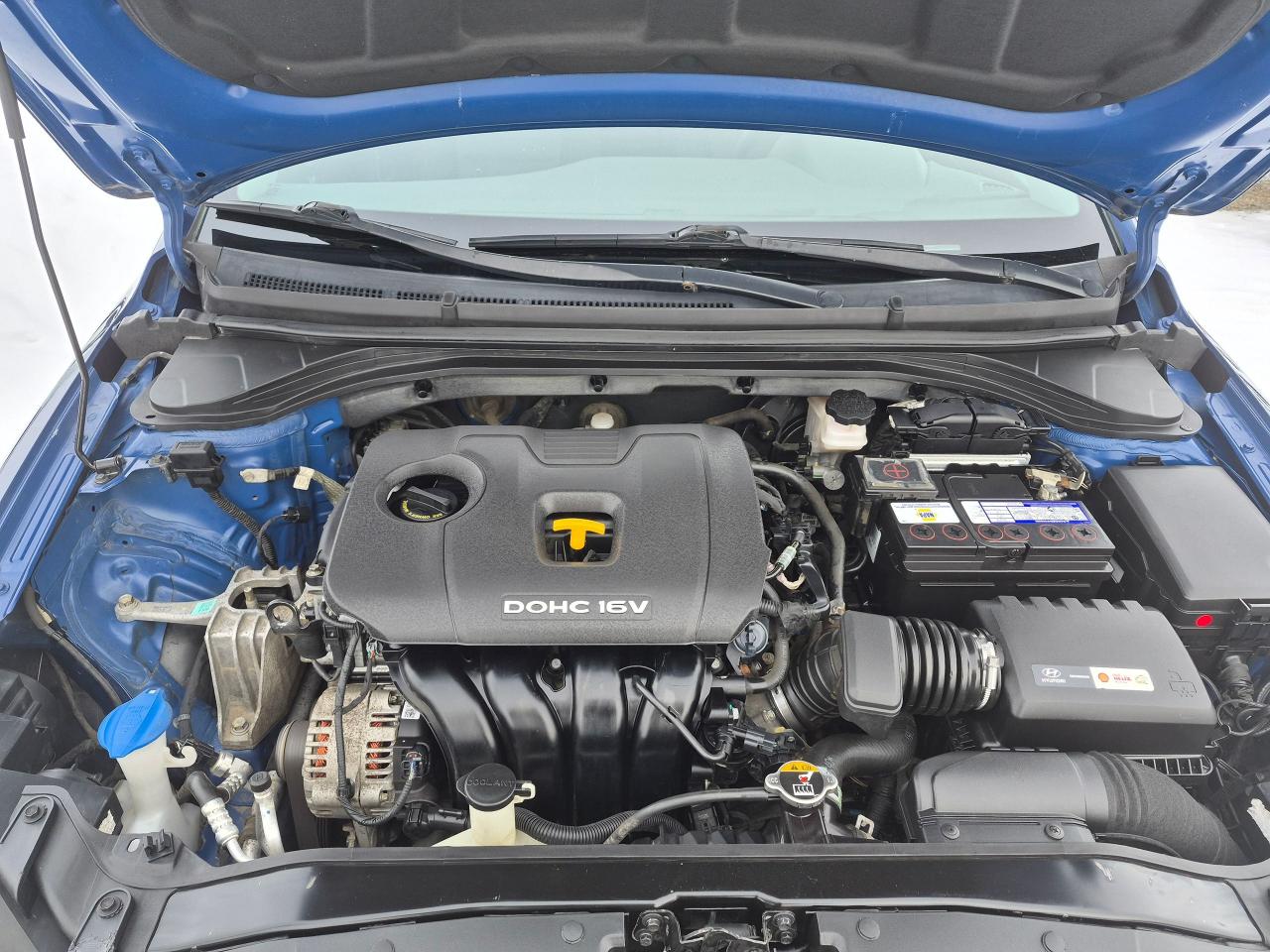 2017 Hyundai Elantra LE, Heated Seats, Bluetooth - Photo #4