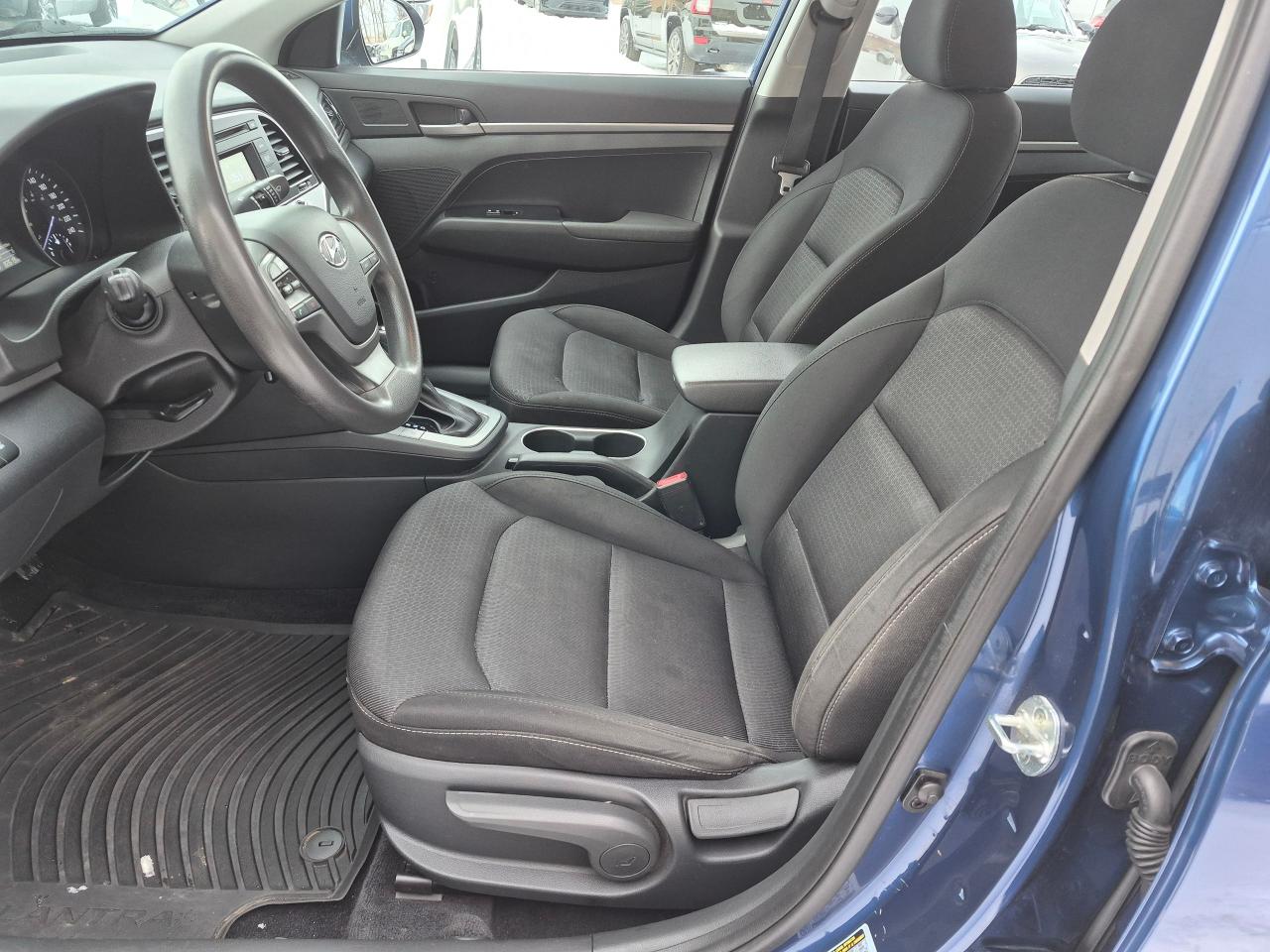 2017 Hyundai Elantra LE, Heated Seats, Bluetooth - Photo #13