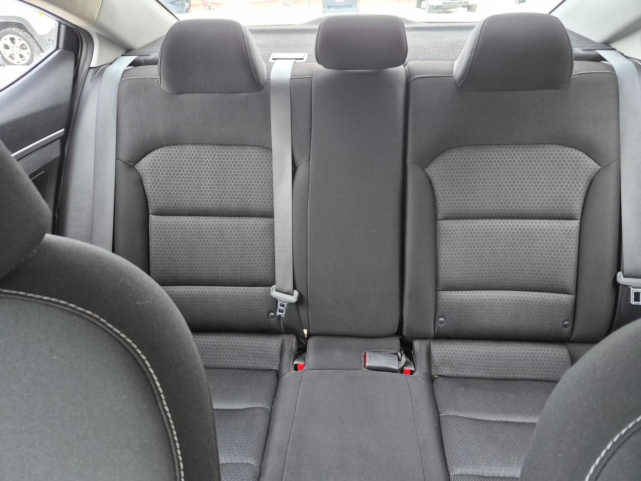 2017 Hyundai Elantra LE, Heated Seats, Bluetooth - Photo #14