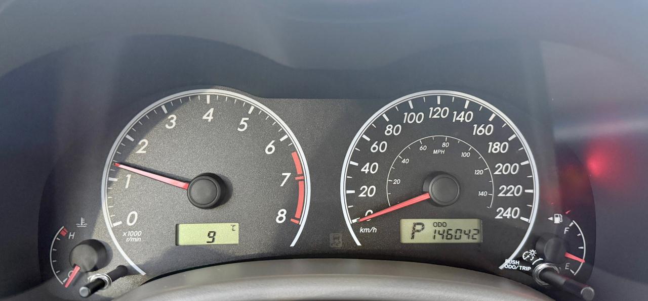 2010 Toyota Corolla FINANCING AVAILABLE Photo11