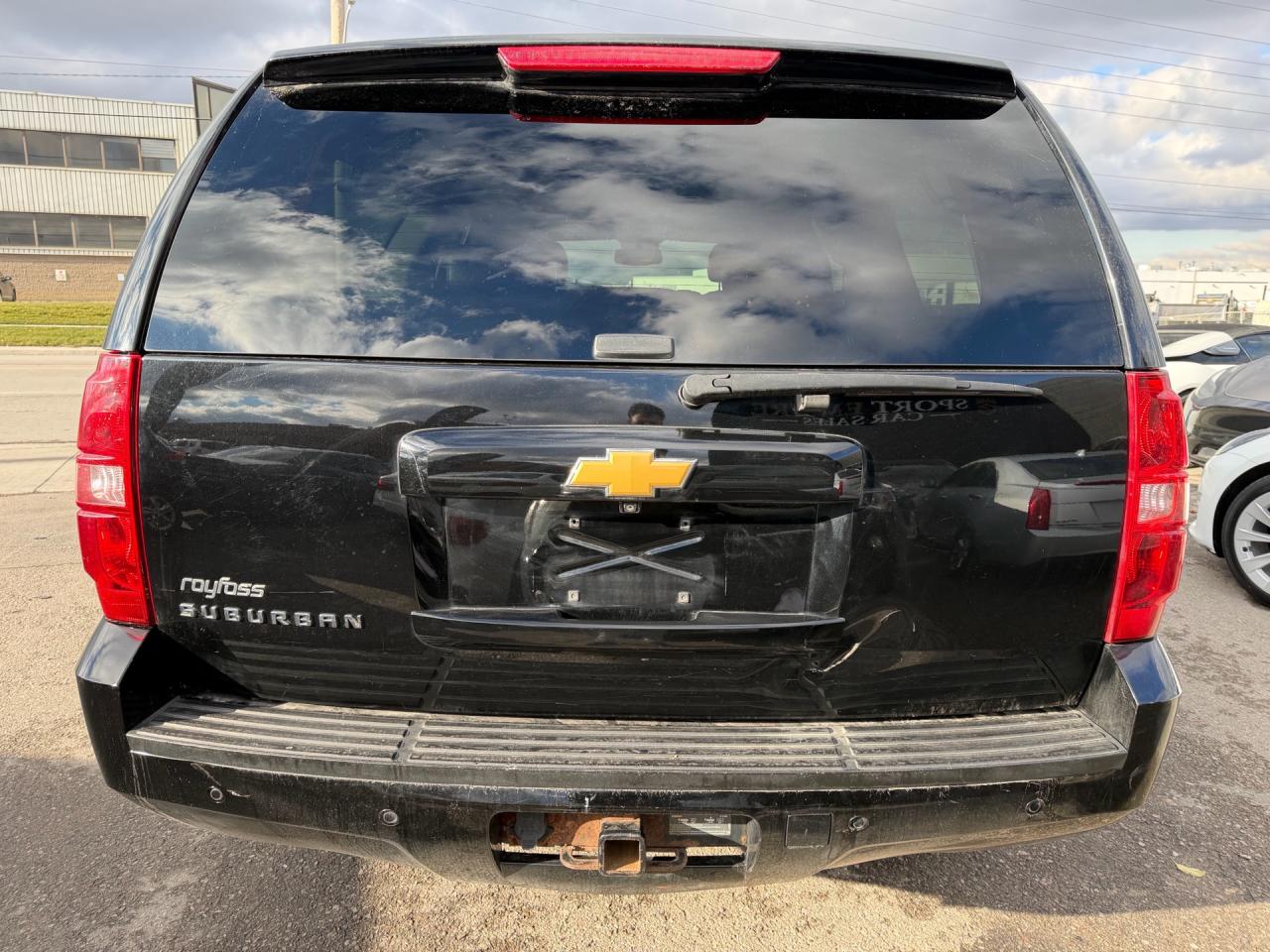 2014 Chevrolet Suburban 4WD 4dr LS - Photo #6