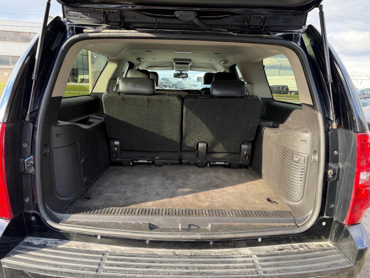 2014 Chevrolet Suburban 4WD 4dr LS - Photo #20