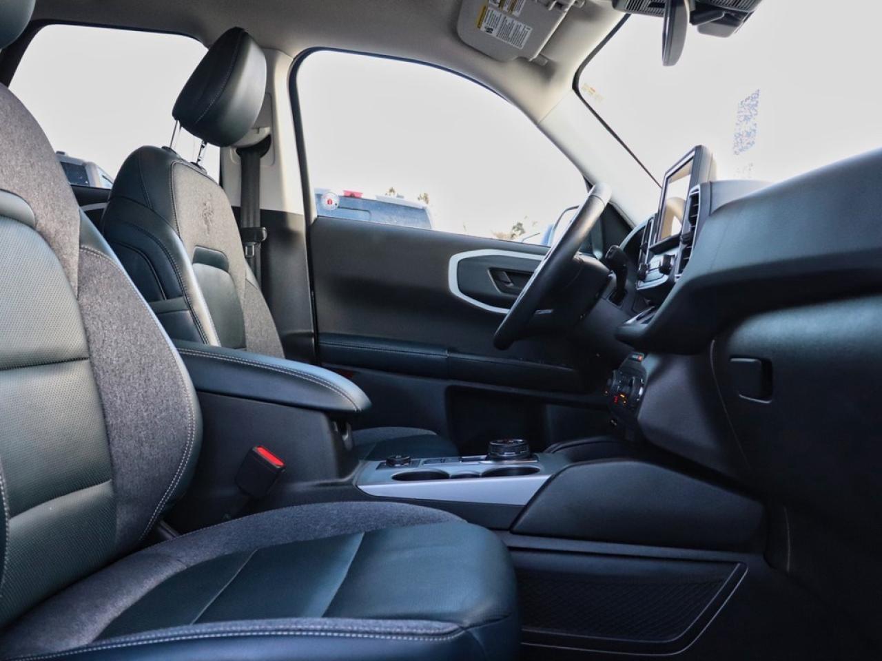 2021 Ford Bronco Sport Outer Banks | 4X4 | 1.5L | WIRELESS CHRG | CO-PILT Photo