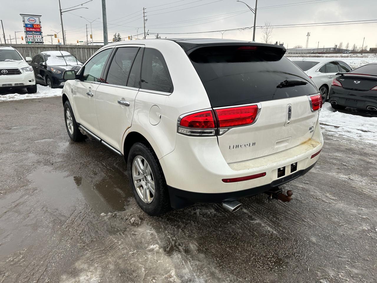 2013 Lincoln MKX  - Photo #3