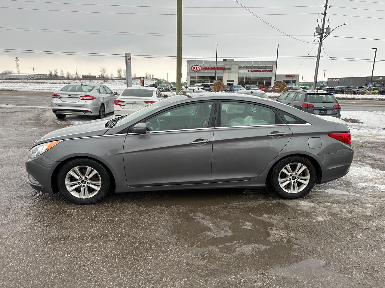 2012 Hyundai Sonata GLS, WELL MAINTAINED, ONLY 138KMS, CERTIFIED - Photo #2