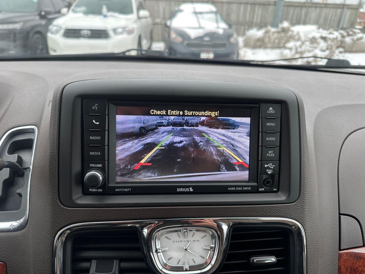 2014 Chrysler Town & Country LIMITED, ONLY 61KMS, LEATHER, NAVI, DVD, CERTIFIED - Photo #14