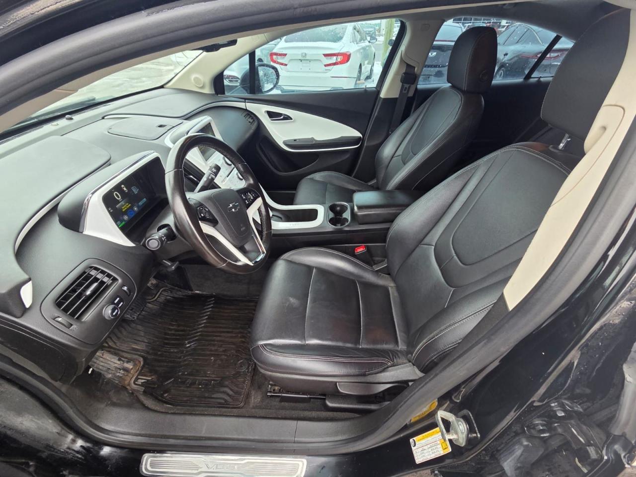 2015 Chevrolet Volt HYBRID PLUG IN, ONLY 142KMS, NO ACCIDENTS, CERT - Photo #10