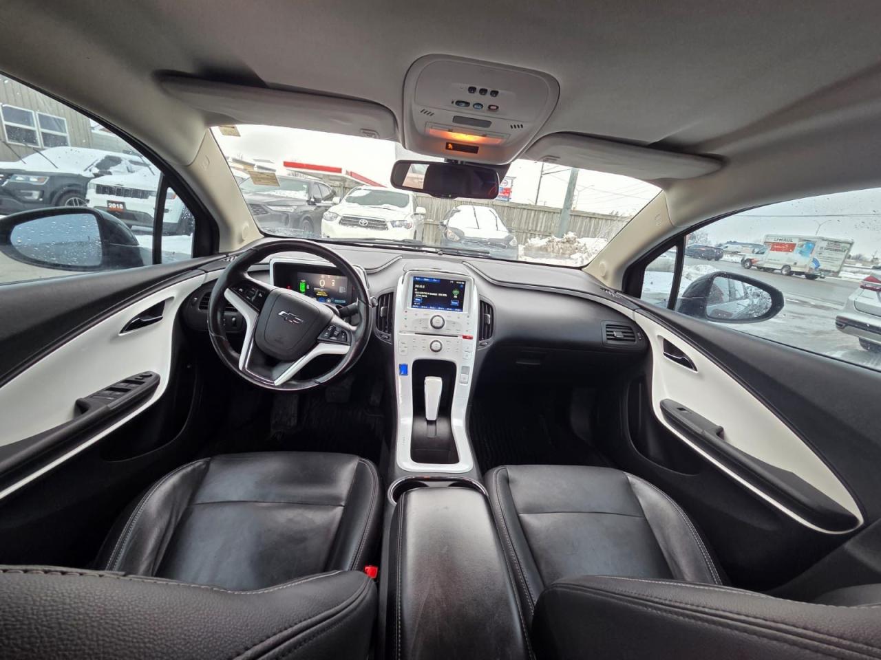 2015 Chevrolet Volt HYBRID PLUG IN, ONLY 142KMS, NO ACCIDENTS, CERT - Photo #9