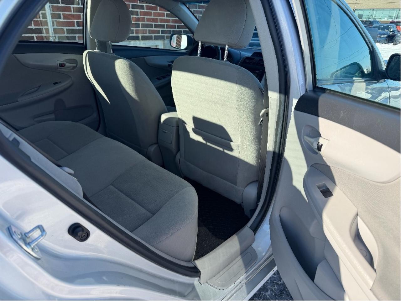 2013 Toyota Corolla LE, Super Low Mileage Only 49K, Drives Great !! Photo