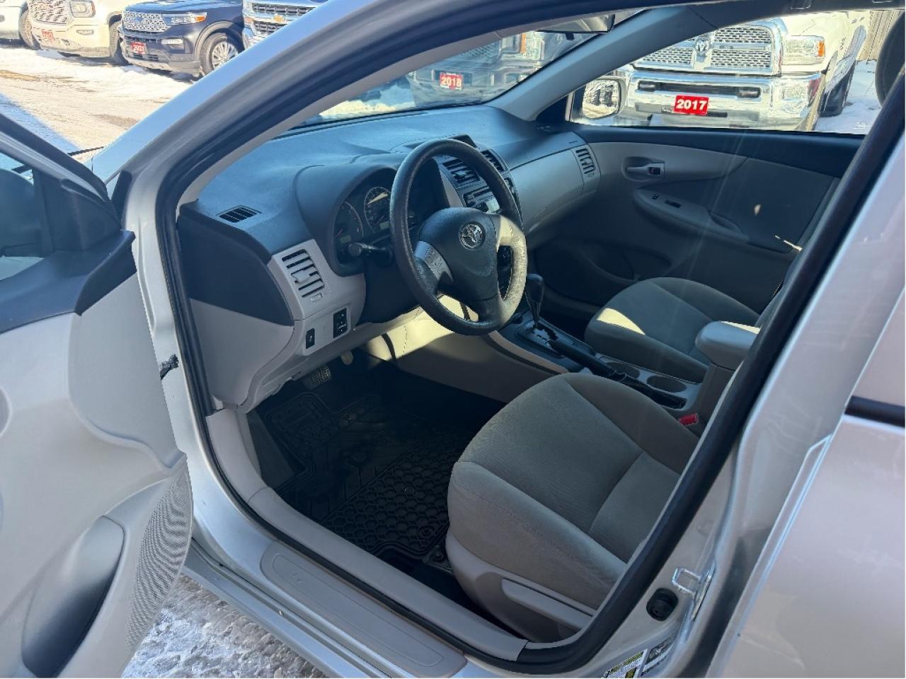 2013 Toyota Corolla LE, Super Low Mileage Only 49K, Drives Great !! Photo