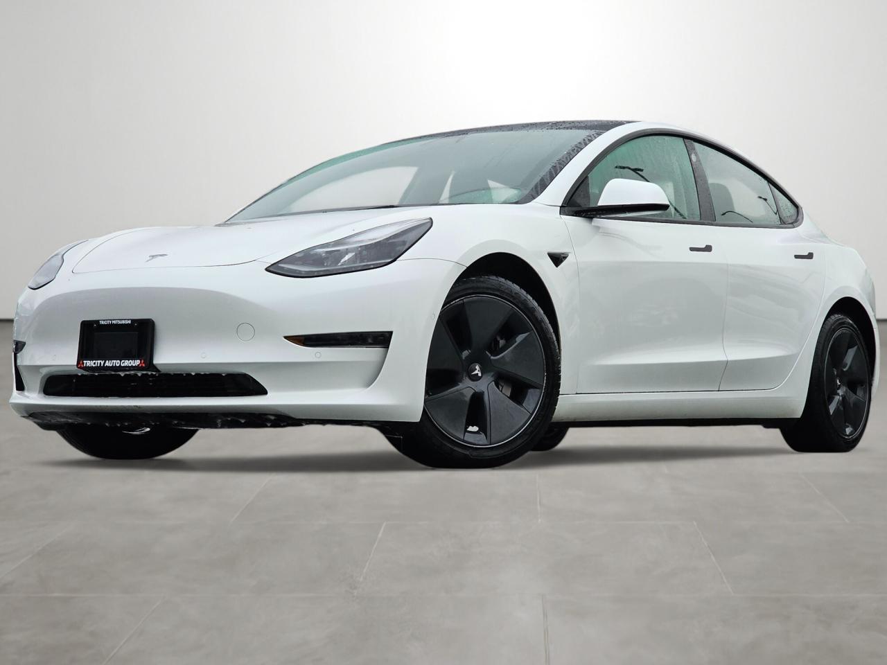 Used 2022 Tesla Model 3 Standard Range - Local BC, Premium Connectivity for sale in Coquitlam, BC