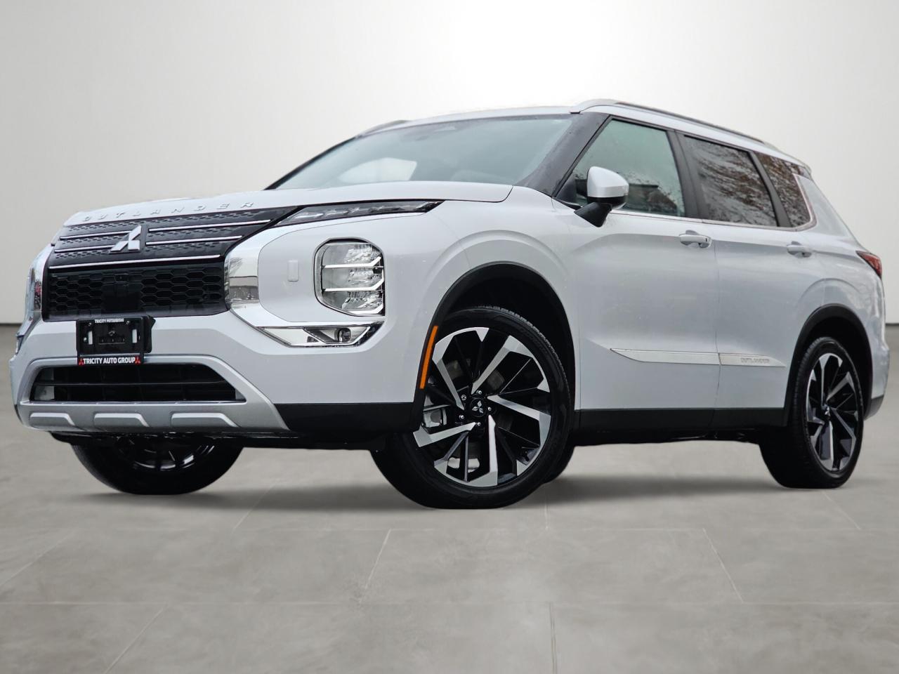 Used 2024 Mitsubishi Outlander SEL - One Owner, Navigation, 360 Cameras, Sunroof for sale in Coquitlam, BC