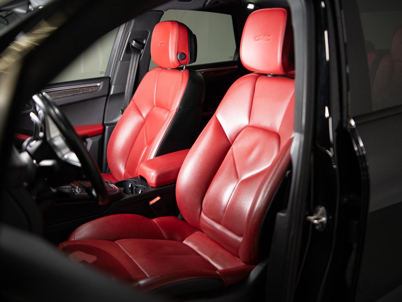 2018 Porsche Macan GTS | PREMIUM PLUS PKG | CARBON FIBRE | 20 IN Photo