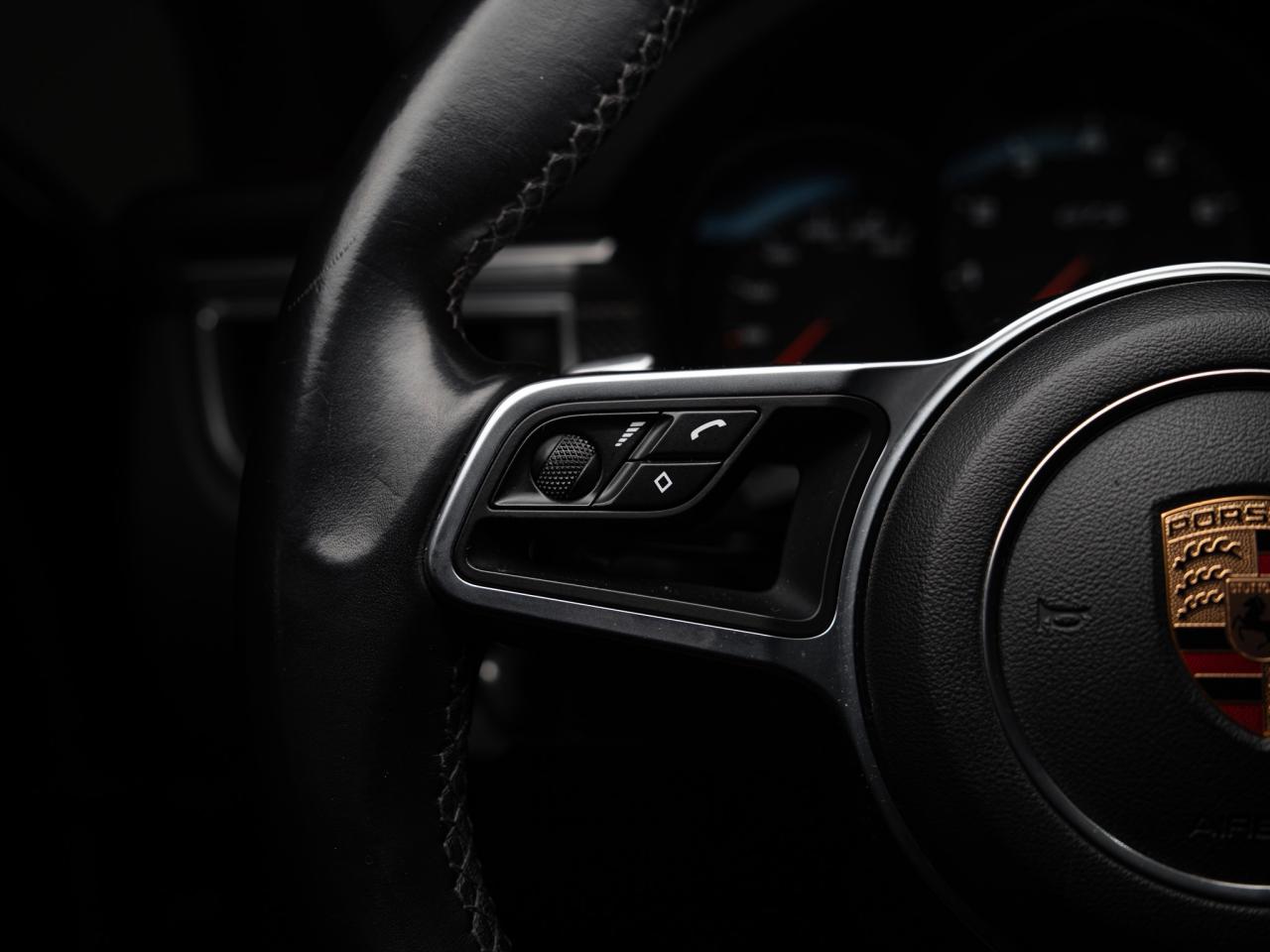 2018 Porsche Macan GTS | PREMIUM PLUS PKG | CARBON FIBRE | 20 IN Photo