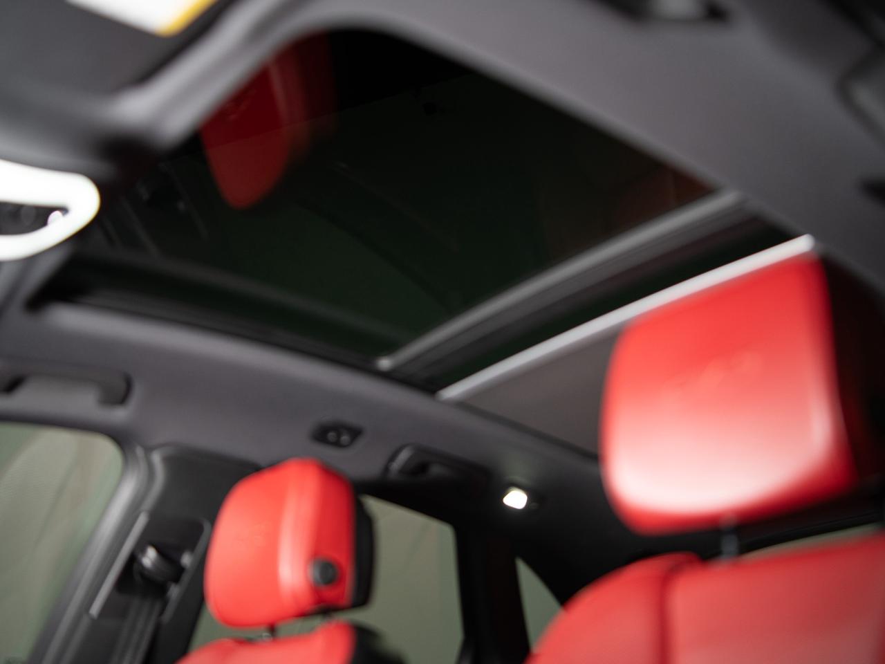 2018 Porsche Macan GTS | PREMIUM PLUS PKG | CARBON FIBRE | 20 IN Photo