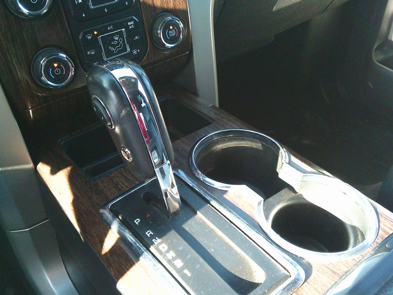 2013 Ford F-150 4WD SuperCrew 145  Lariat - Photo #20