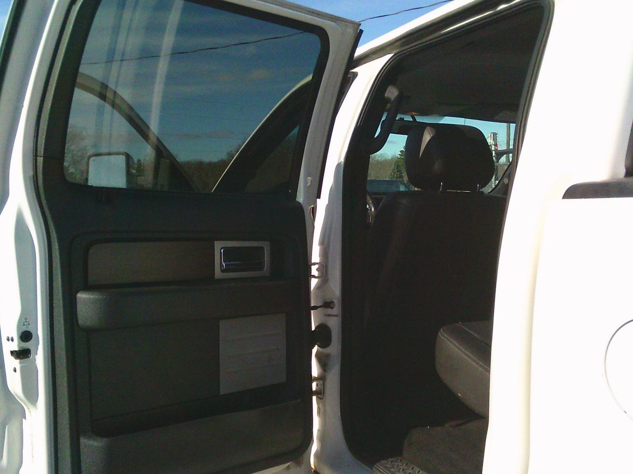 2013 Ford F-150 4WD SuperCrew 145  Lariat - Photo #22