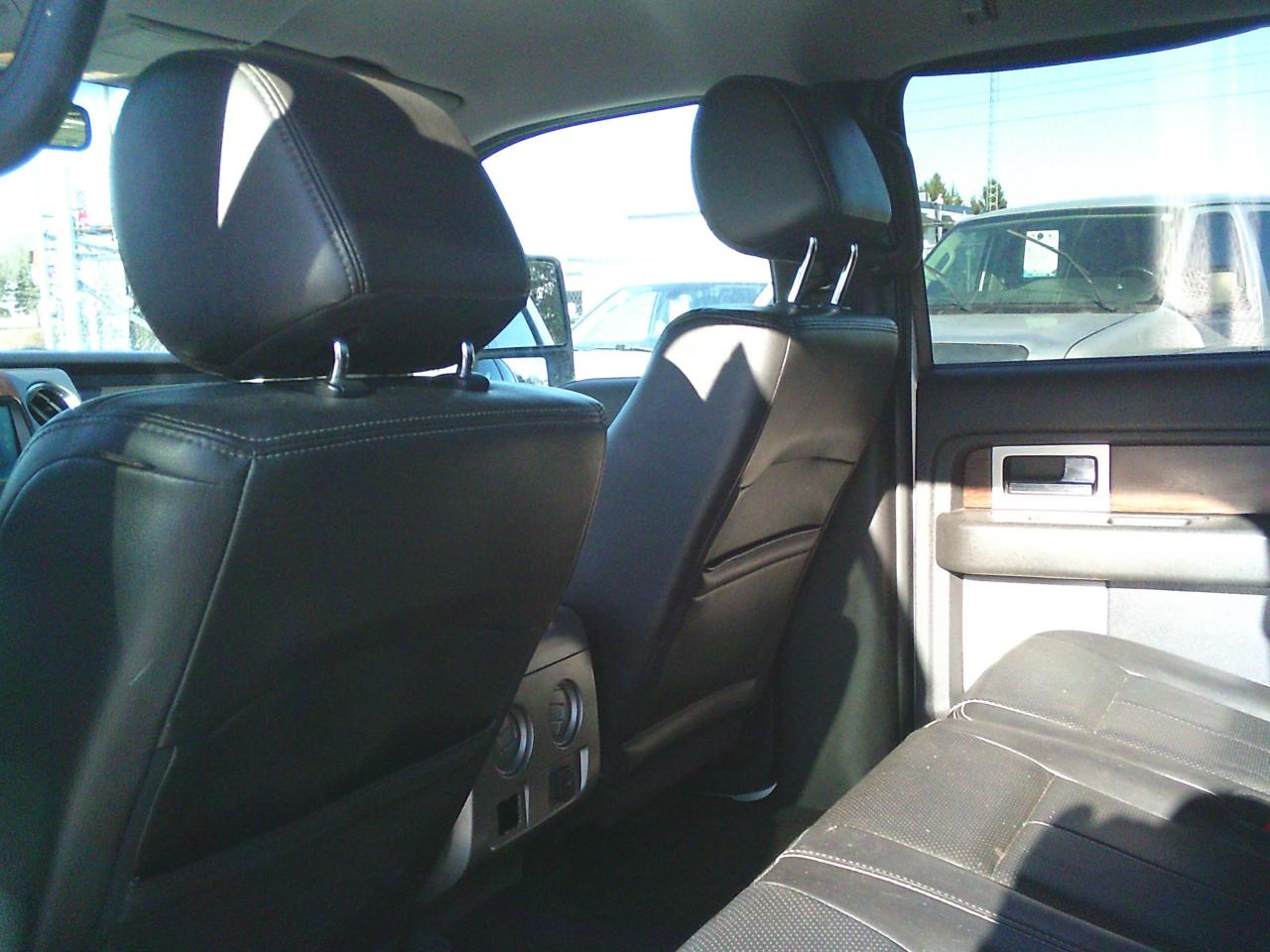 2013 Ford F-150 4WD SuperCrew 145  Lariat - Photo #24