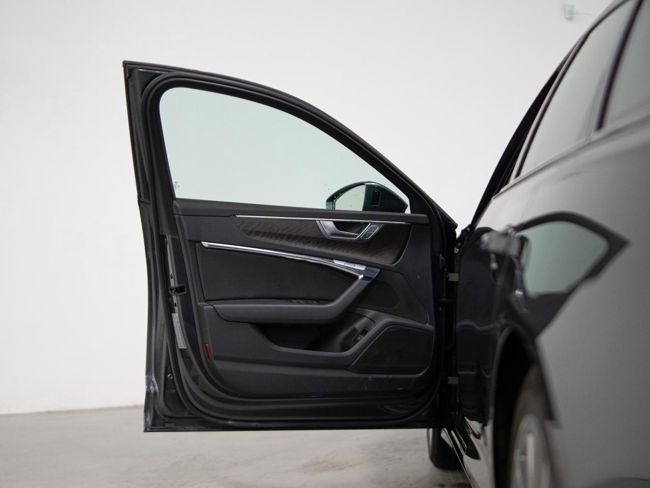 2023 Audi A6 Sedan PROGRESSIV | SUNROOF | 20 IN Photo