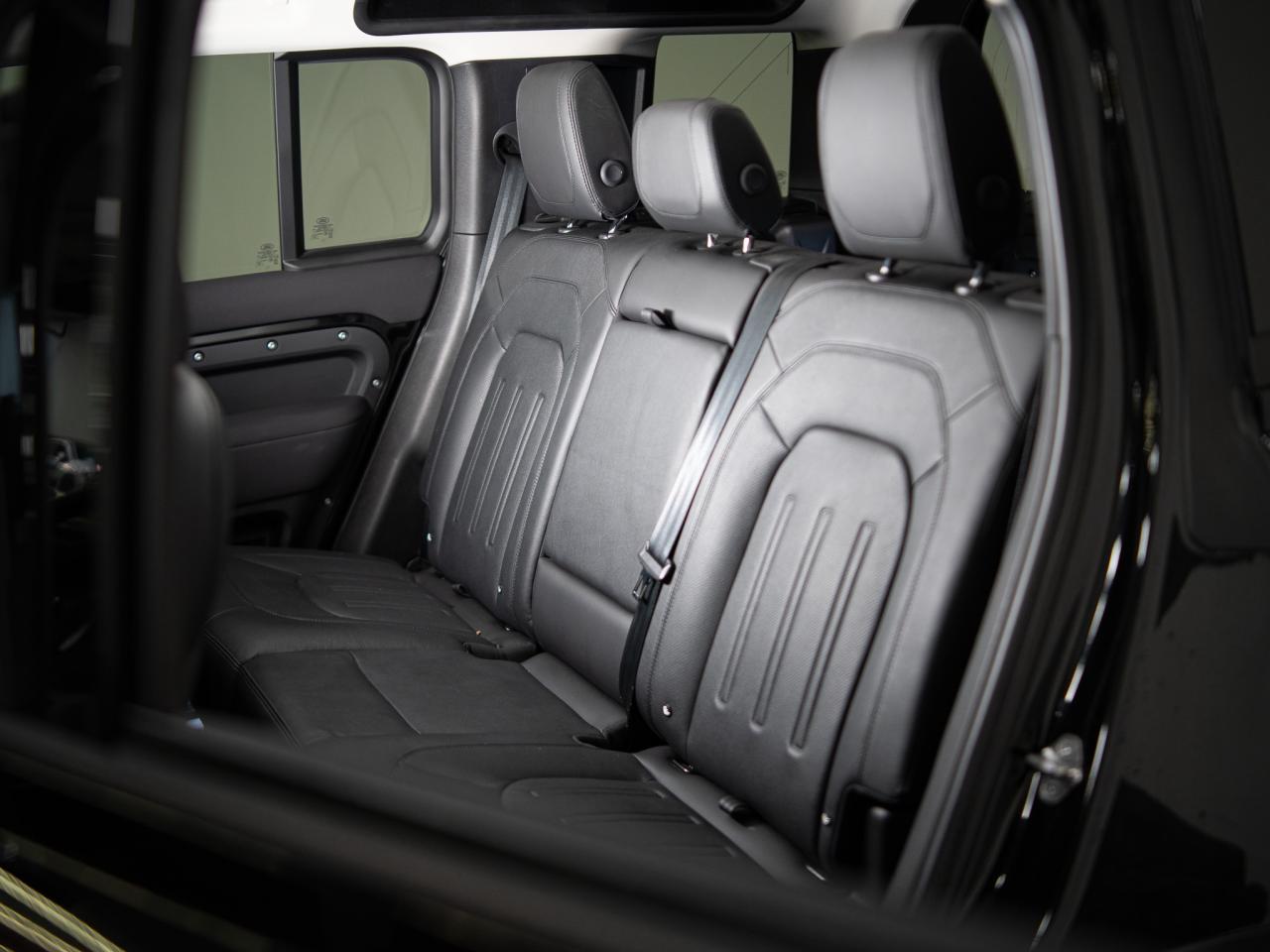 2022 Land Rover Defender P300 | 110 S | MERIDIAN Photo