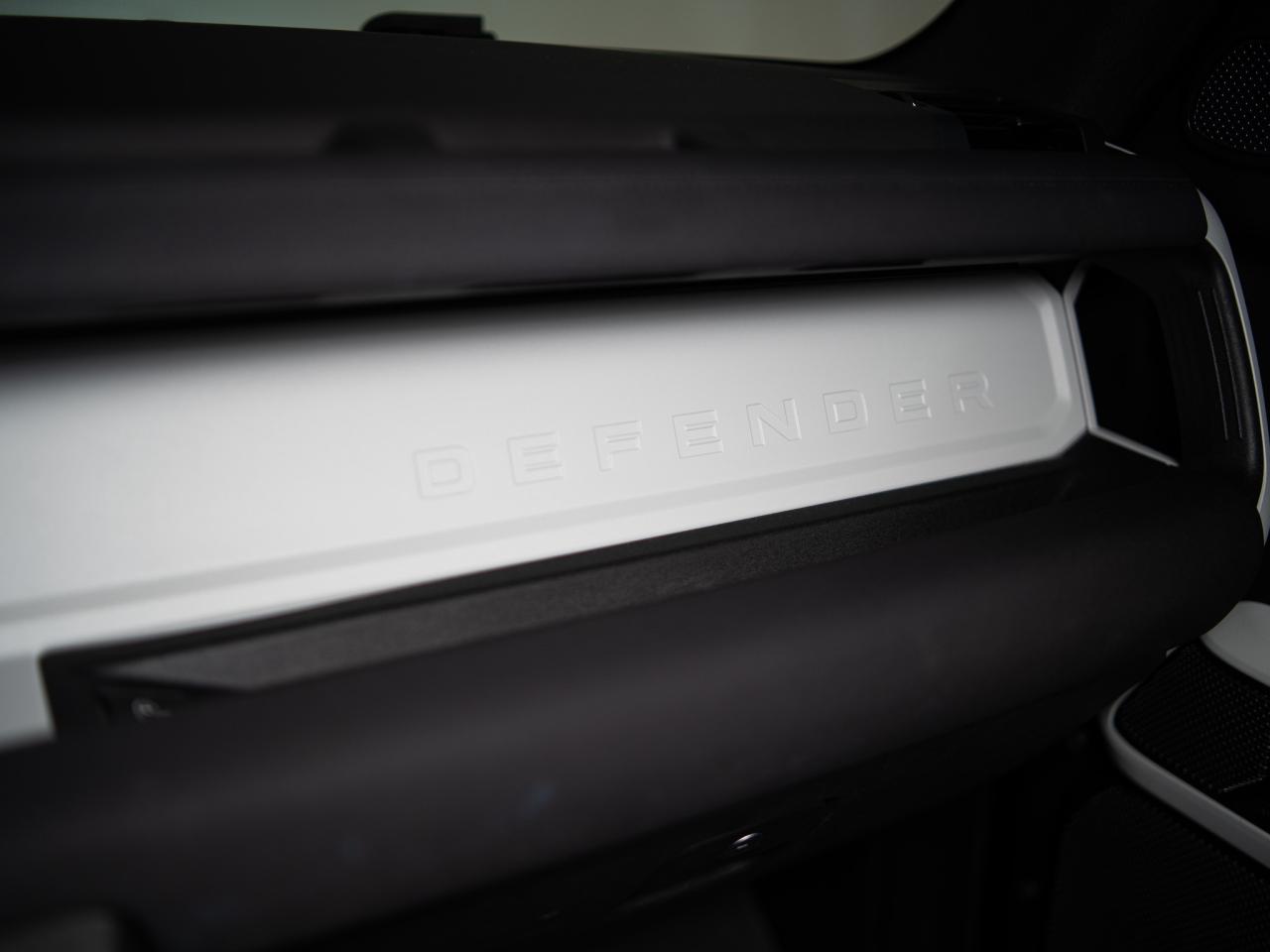 2022 Land Rover Defender P300 | 110 S | MERIDIAN Photo