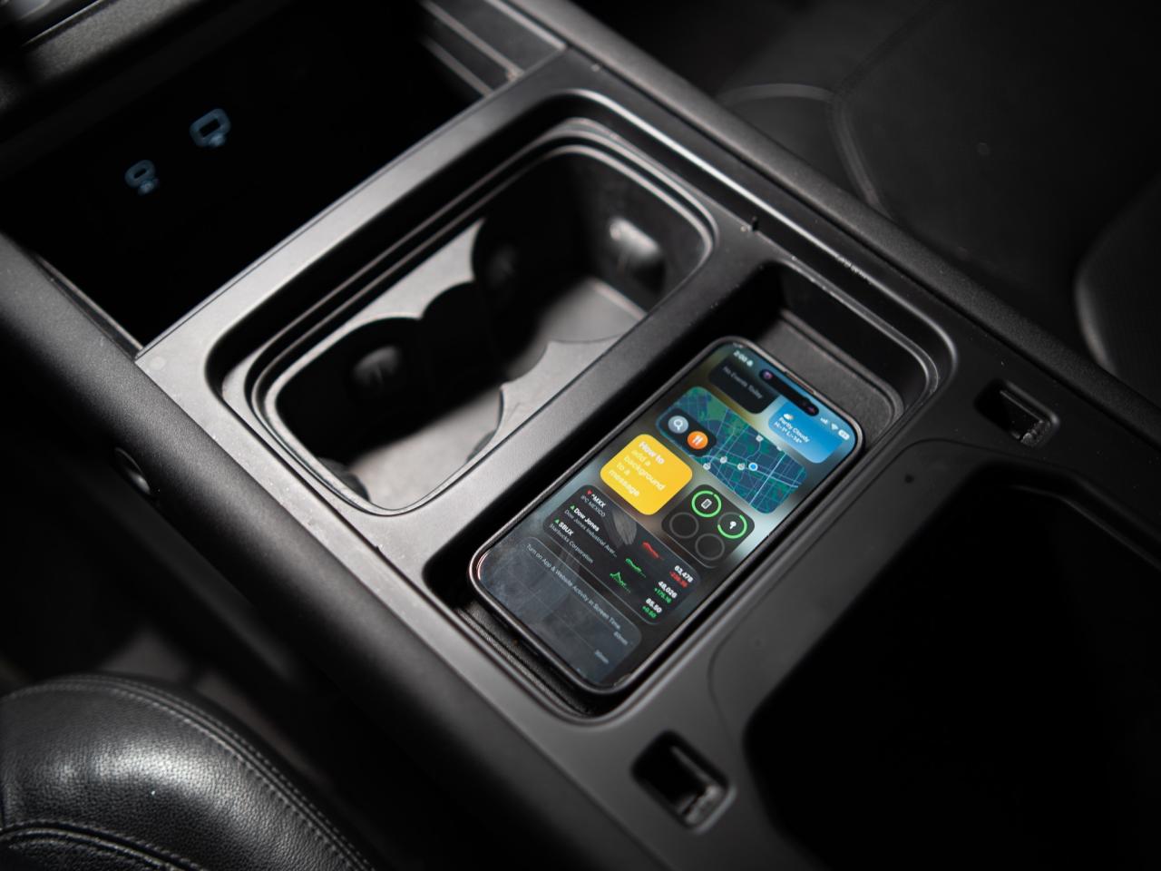 2022 Land Rover Defender P300 | 110 S | MERIDIAN Photo