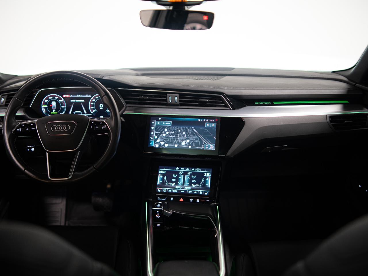 2024 Audi Q8 e-tron Sportback S-LINE | BLACK OPTICS | PANO | 21 IN Photo