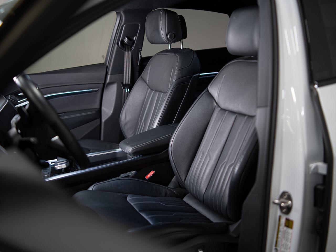 2024 Audi Q8 e-tron Sportback S-LINE | BLACK OPTICS | PANO | 21 IN Photo