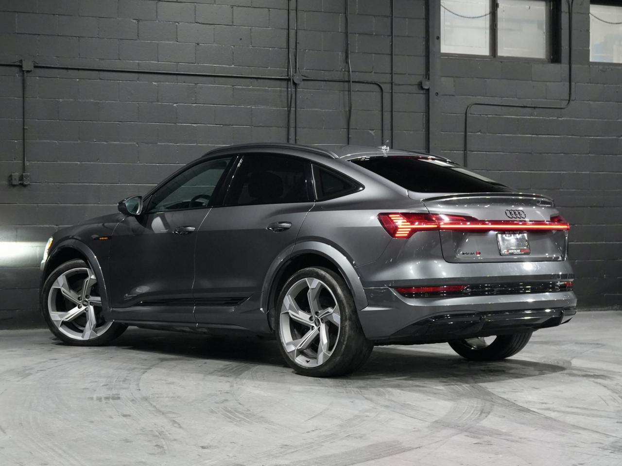 2022 Audi E-Tron S Sportback CHRONOS PKG/PANO/HUD/360 CAM/B&O/NO ACCIDENTS Photo