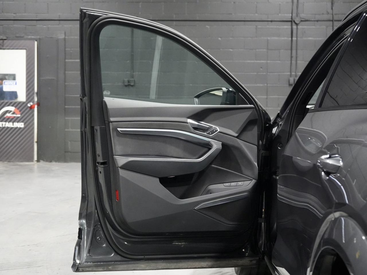 2022 Audi E-Tron S Sportback CHRONOS PKG/PANO/HUD/360 CAM/B&O/NO ACCIDENTS Photo