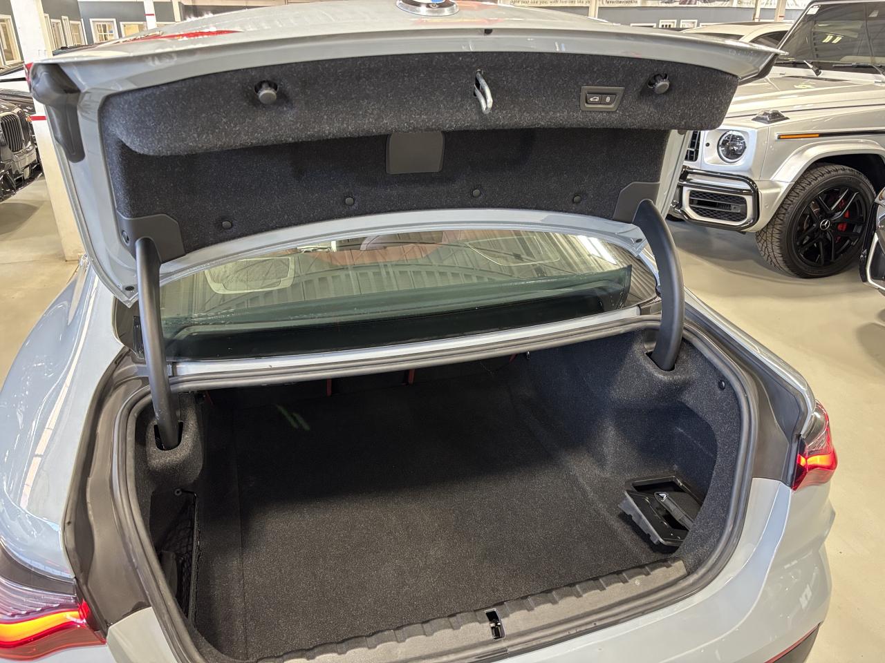 2024 BMW 4 Series M440i xDrive|COUPE|NAV|3DCAM|HEADSUP|REDLEATHER|++ Photo