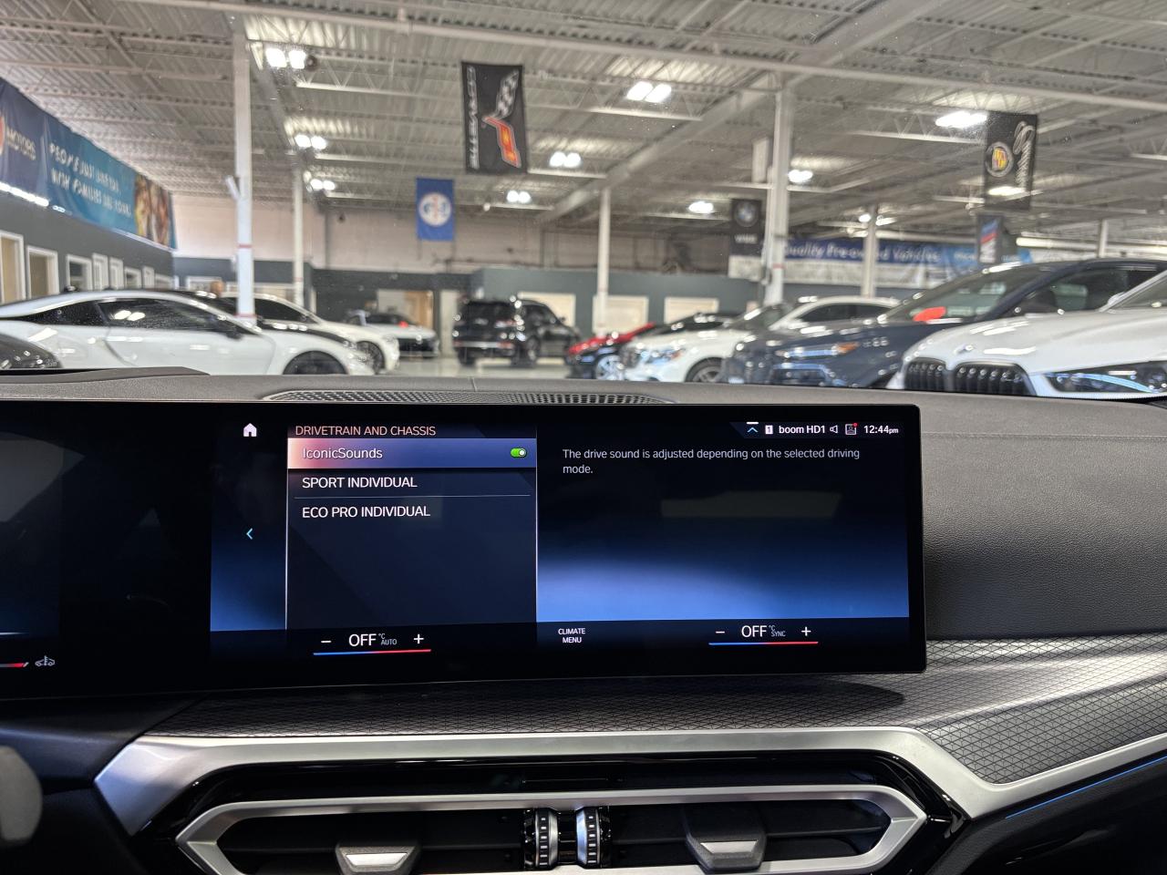 2024 BMW 4 Series M440i xDrive|COUPE|NAV|3DCAM|HEADSUP|REDLEATHER|++ Photo