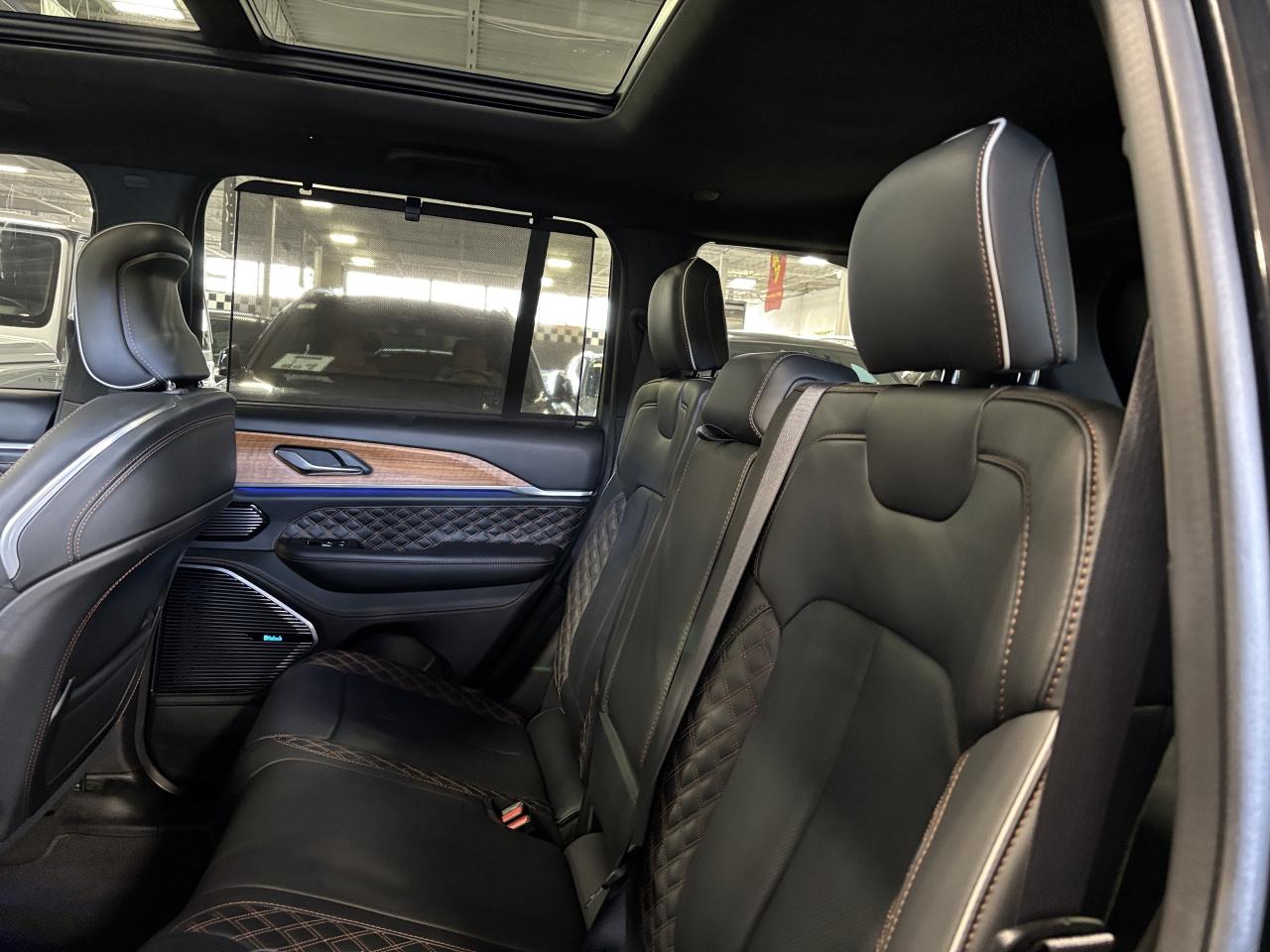 2024 Jeep Grand Cherokee Summit|4X4|RESERVE|NAV|MASSAGE|HUD|WOOD|MCINTOSH|+ - Photo #10