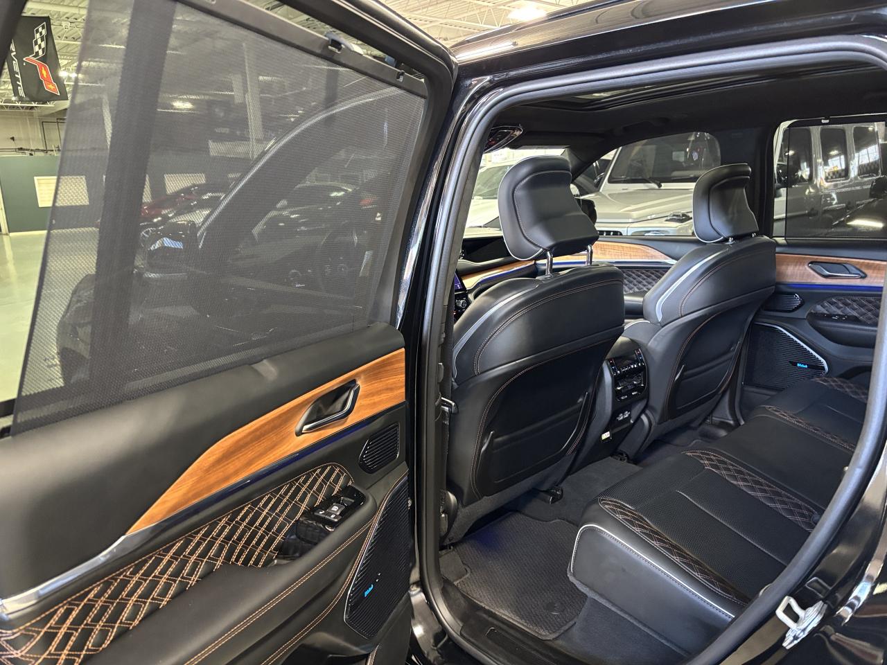 2024 Jeep Grand Cherokee Summit|4X4|RESERVE|NAV|MASSAGE|HUD|WOOD|MCINTOSH|+ - Photo #8