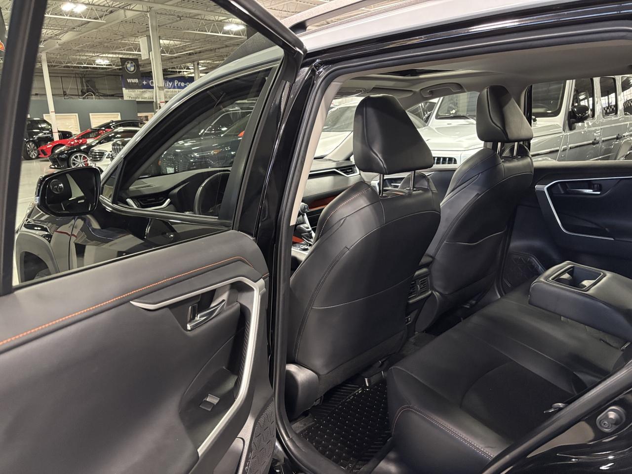 2021 Toyota RAV4 Trail AWD|LEATHER|SUNROOF|TERRAINMODES|BACKUPCAM|+ Photo