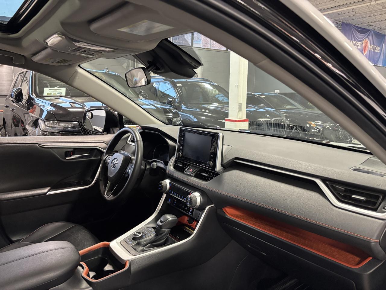 2021 Toyota RAV4 Trail AWD|LEATHER|SUNROOF|TERRAINMODES|BACKUPCAM|+ Photo