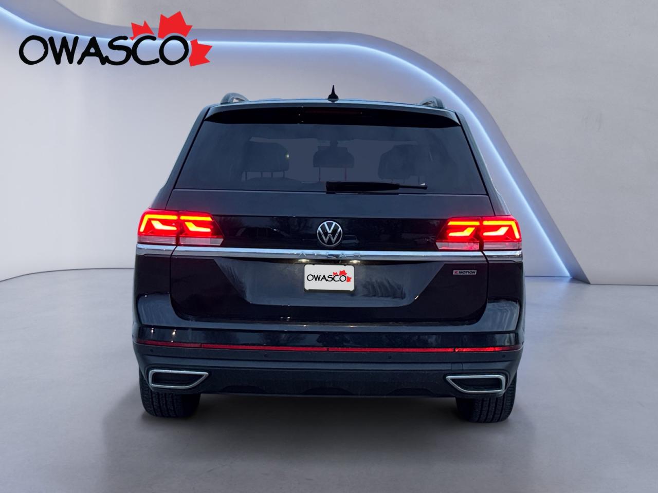 2021 Volkswagen Atlas 2.0L One Owner Off Lease! Ready for your Driveway! Photo4