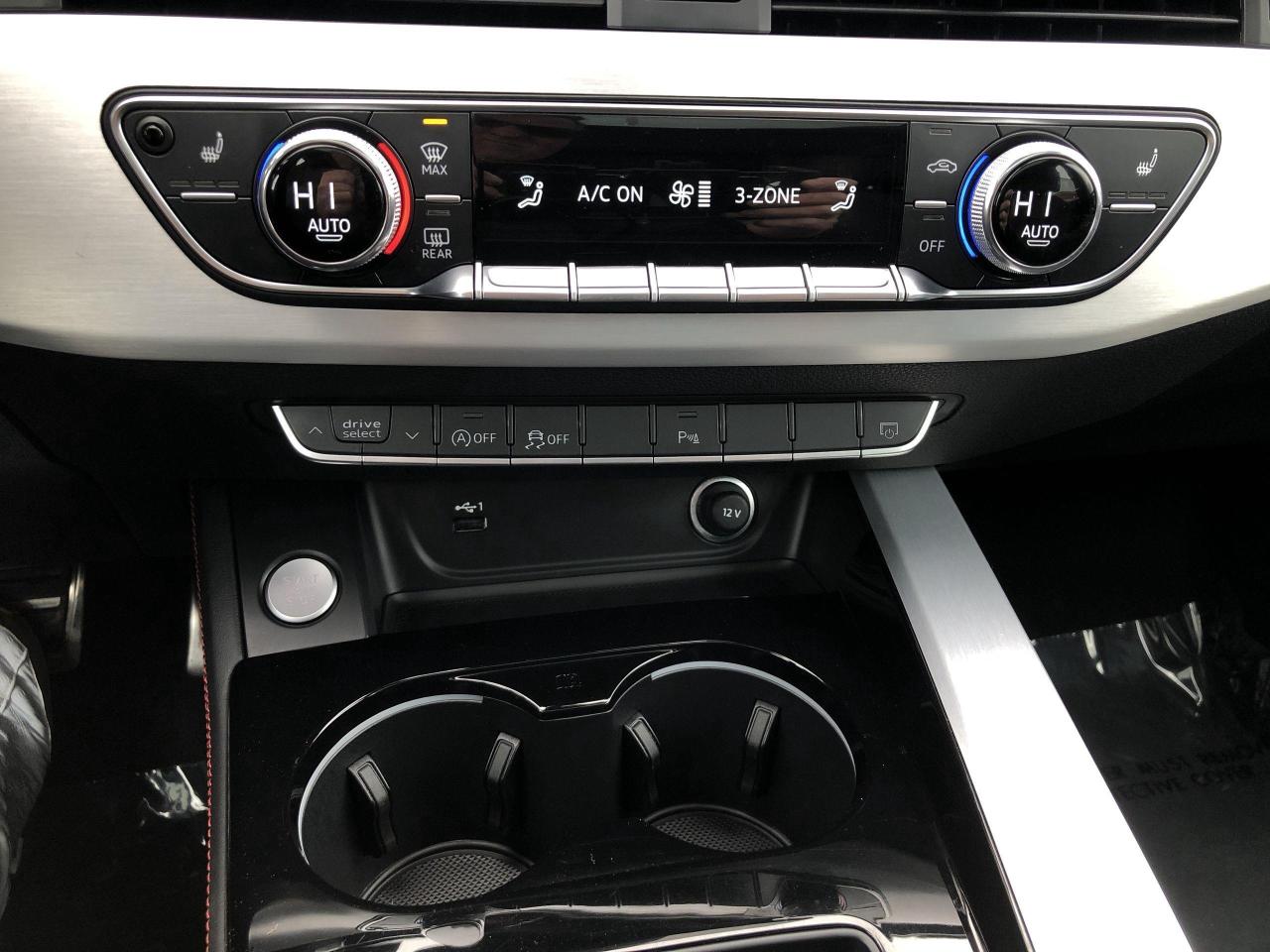 2025 Audi A5 45 Progressiv LIKE NEW!!  ONLY 10,470KMS, LEATHER/ Photo