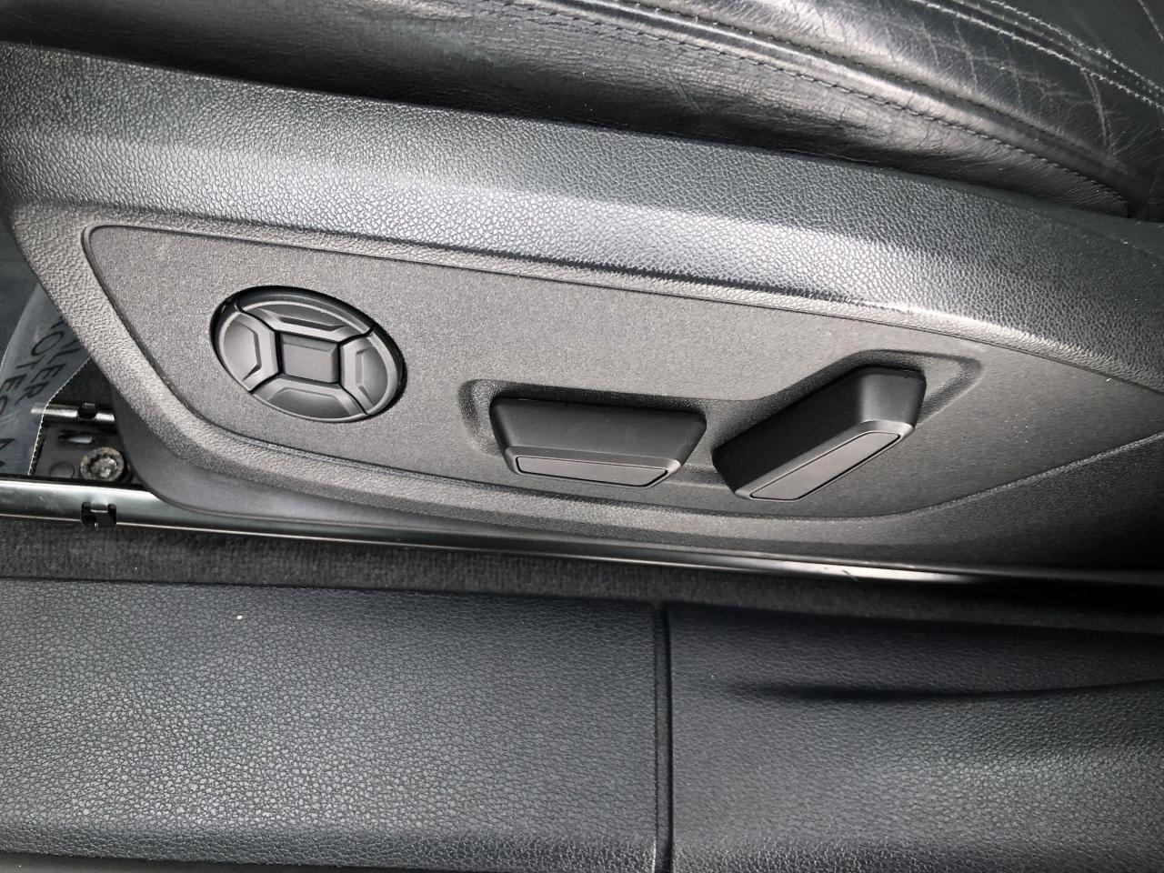 2023 Audi Q3 45 Komfort LEATHER, PANO. ROOF, HTD. SEATS & STEER Photo