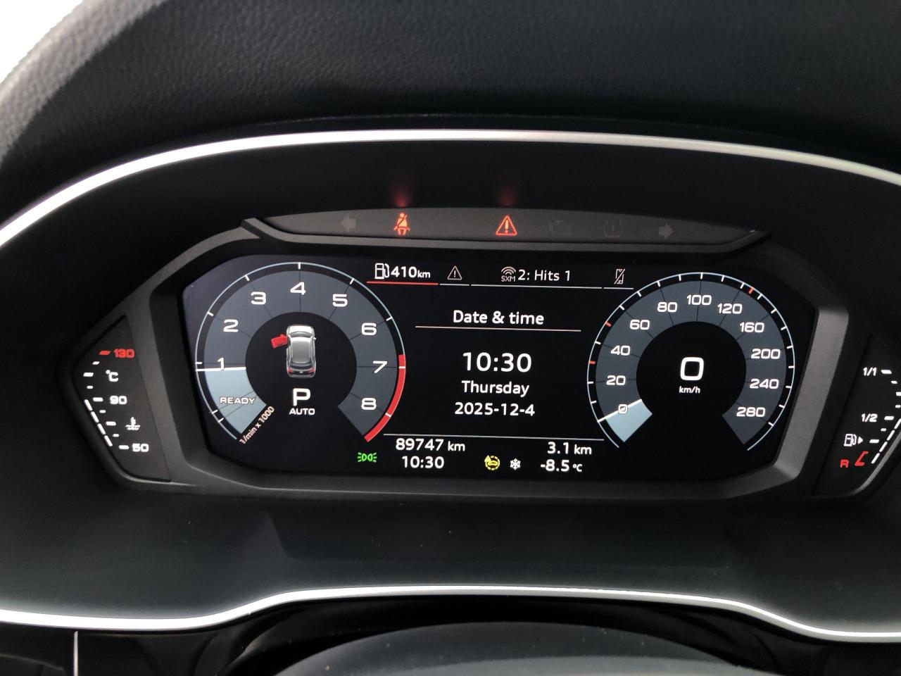 2023 Audi Q3 45 Komfort LEATHER, PANO. ROOF, HTD. SEATS & STEER Photo