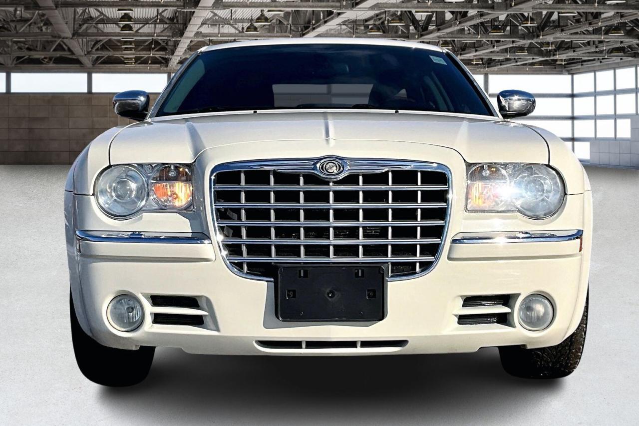 2005 Chrysler 300 300C | LOW KM | AS IS | AWD Photo2