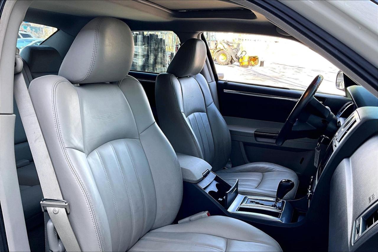 2005 Chrysler 300 300C | LOW KM | AS IS | AWD Photo