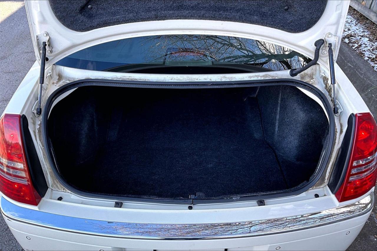 2005 Chrysler 300 300C | LOW KM | AS IS | AWD Photo