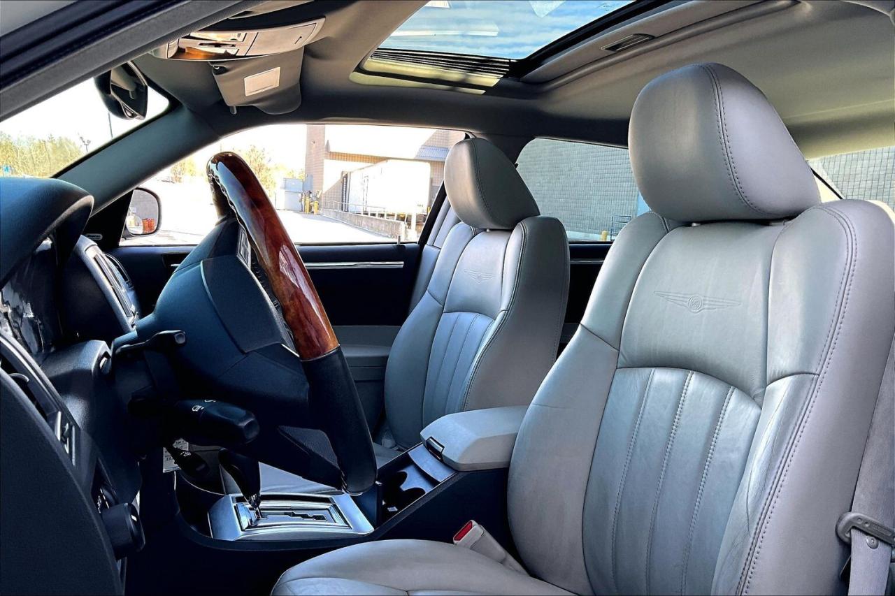 2005 Chrysler 300 300C | LOW KM | AS IS | AWD Photo